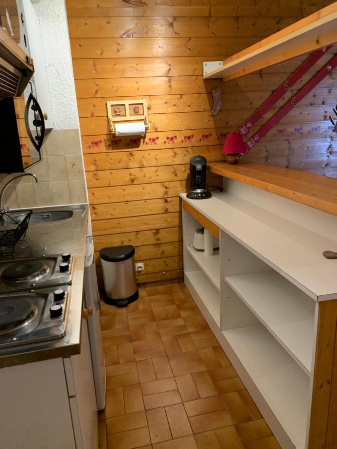 155 Piste Dans Mon Canape Châtel Exterior foto